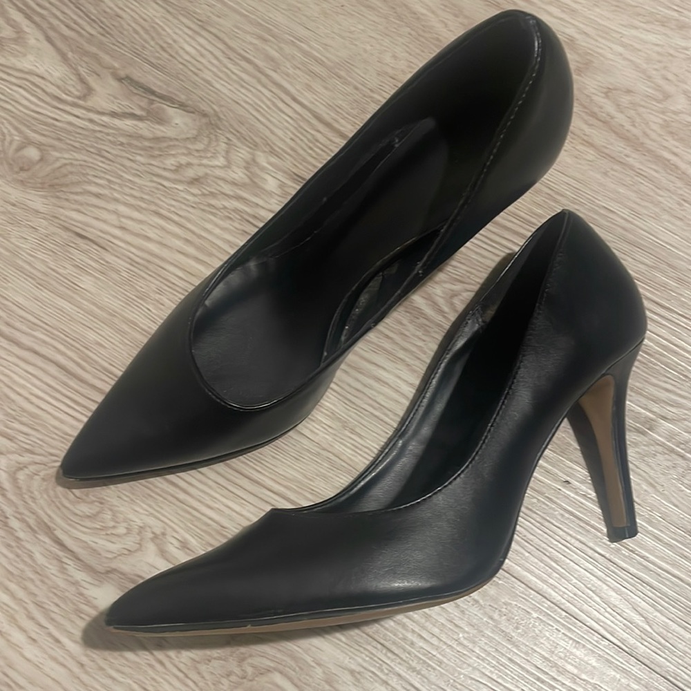 Black Heels, Black Pumps, Size 6, Like New